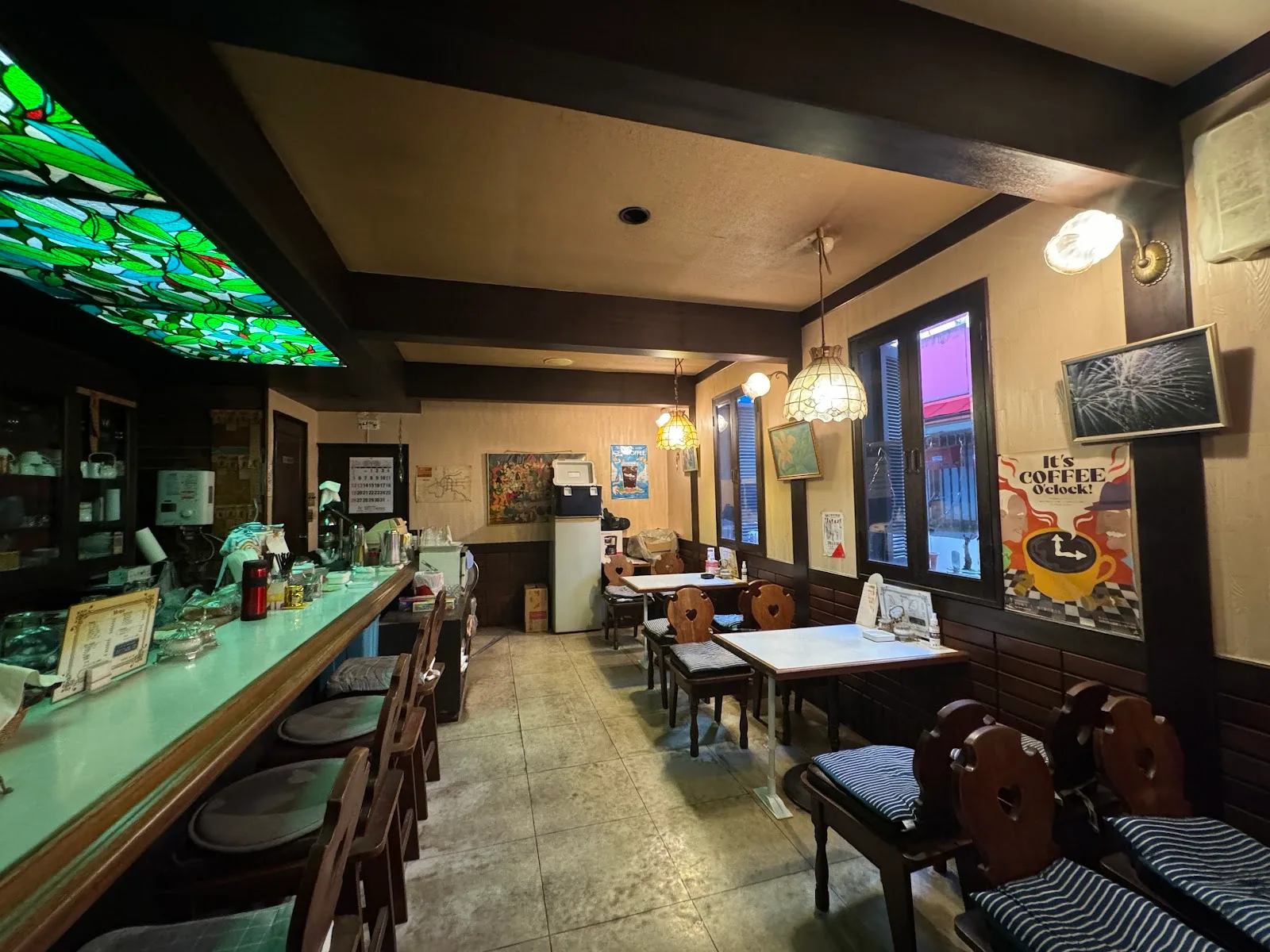 Cafe de Meru · 3